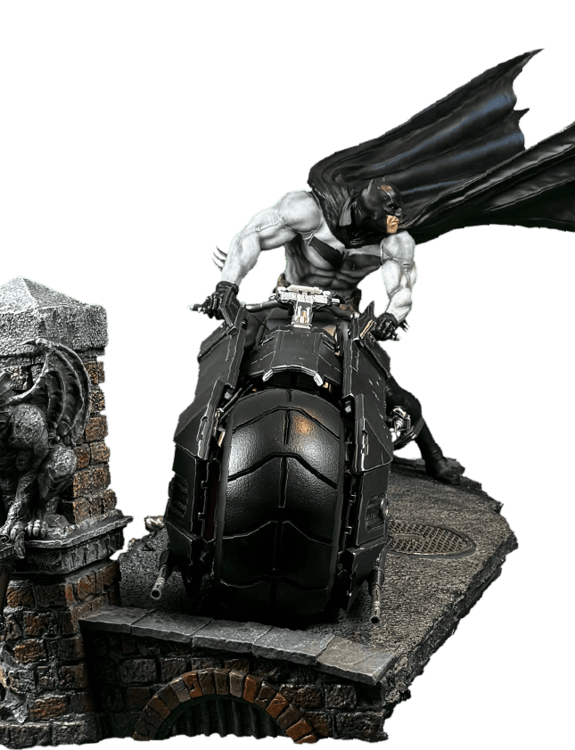 BATMAN: WHITE KNIGHT (BATCYCLE)